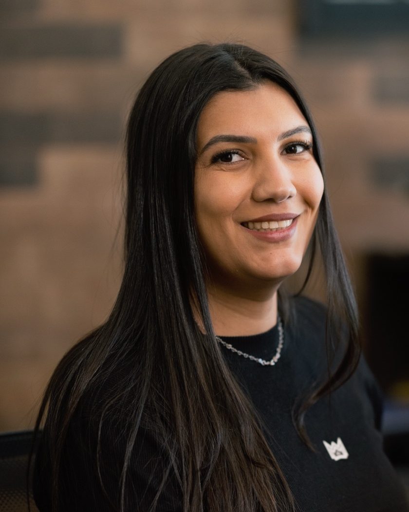 Paloma, recepcionista da Os Marcos Barbearia