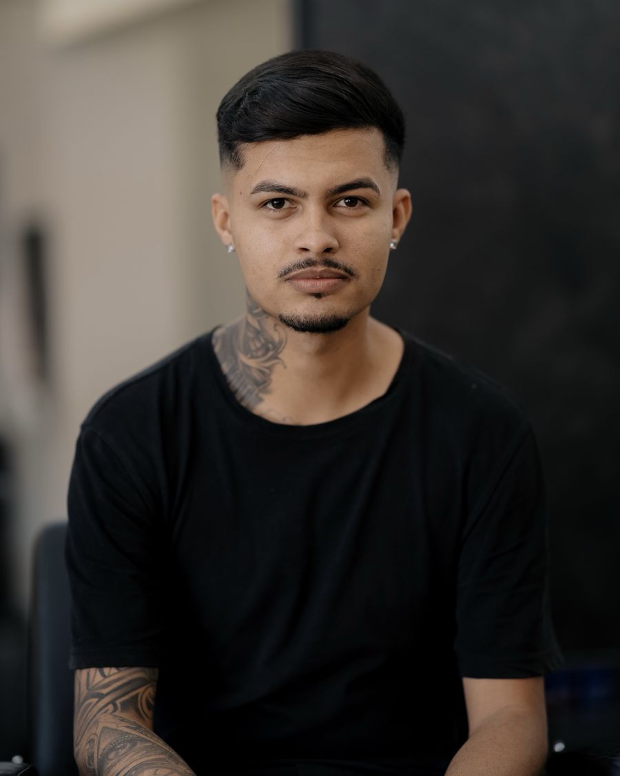 Wesley, barbeiro da Os Marcos Barbearia